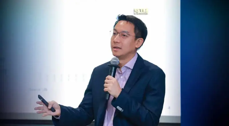 โอกาส-ความท้าทายยุค"digital economy" ความพร้อมคนไทยใช้"digital banking" โอกาส-ความท้าทายยุค"digital economy" ความพร้อมคนไทยใช้"digital banking"