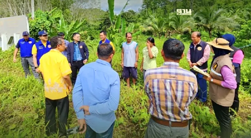 กรมชลฯ รุดตรวจสอบกรณีบ้านทรุดตัว จ.ยะลา กรมชลฯ รุดตรวจสอบกรณีบ้านทรุดตัว จ.ยะลา
