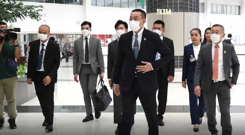 เปิดภาพ "ศักดิ์สยาม" มาเอง ขึ้นศาลฟังคำวินิจฉัยคดีซุกหุ้นบุรีเจริญ