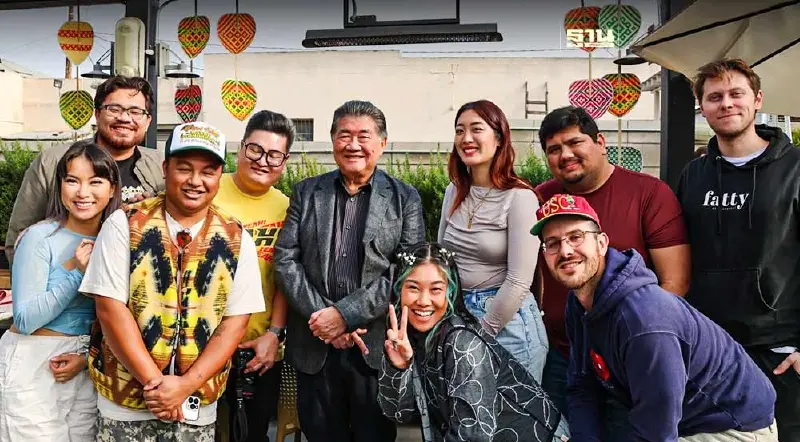 “ภูมิธรรม“ บุกร้านอาหารไทยสหรัฐฯ พบปะอินฟลูชื่อดัง