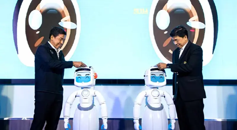 "รพ.จุฬาฯ" เปิดตัวหุ่นยนต์ดินสอ Mr.SAM ให้บริการผู้ป่วยนอก "รพ.จุฬาฯ" เปิดตัวหุ่นยนต์ดินสอ Mr.SAM ให้บริการผู้ป่วยนอก