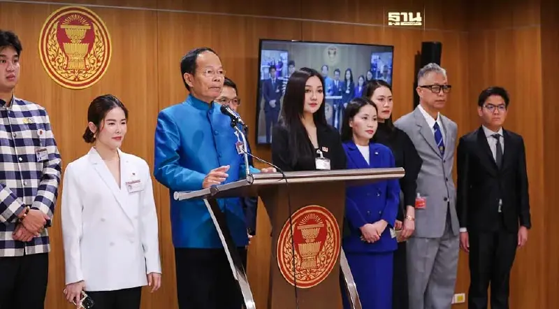 กมธ. ต่างประเทศ เห็นด้วยเจรจาเปิดจุดผ่อนปรนขึ้นปราสาทพระวิหาร