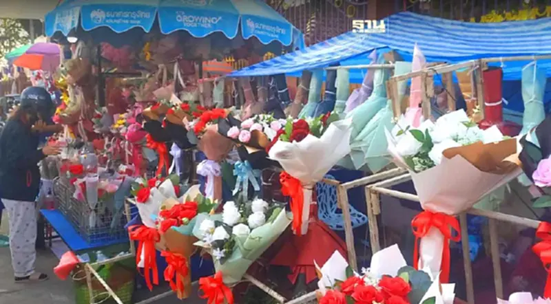"วันวาเลนไทน์"แม่สอด คึกคัก คาดเงินสะพัดนับล้าน "วันวาเลนไทน์"แม่สอด คึกคัก คาดเงินสะพัดนับล้าน