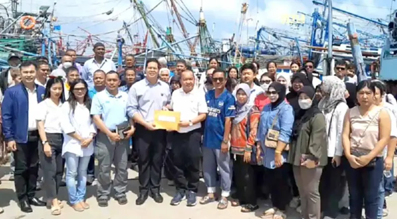 “สรรเพชญ”จี้รัฐเร่งรับซื้อเรือจากชาวประมง-แก้ปัญหาราคาสินค้าทะเลตกต่ำ “สรรเพชญ”จี้รัฐเร่งรับซื้อเรือจากชาวประมง-แก้ปัญหาราคาสินค้าทะเลตกต่ำ