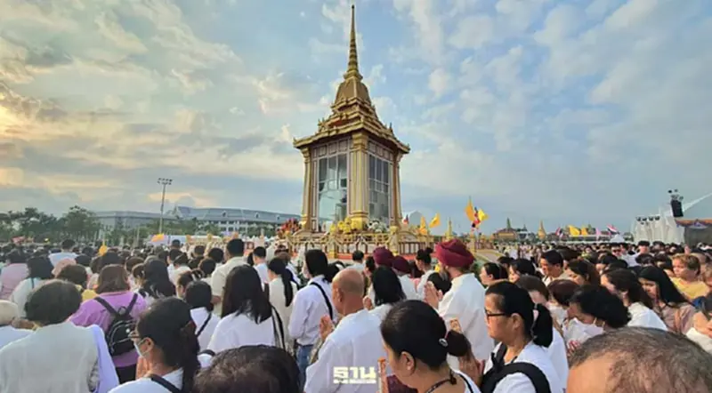 ขยายเวลา "สักการะพระบรมสารีริกธาตุ สนามหลวง" เช็คกำหนดการที่นี่ ขยายเวลา "สักการะพระบรมสารีริกธาตุ สนามหลวง" เช็คกำหนดการที่นี่