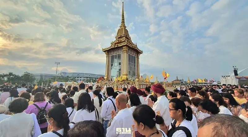 ขยายเวลา "สักการะพระบรมสารีริกธาตุ สนามหลวง" เช็คกำหนดการที่นี่ ขยายเวลา "สักการะพระบรมสารีริกธาตุ สนามหลวง" เช็คกำหนดการที่นี่