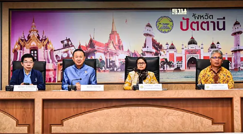 “สนั่น”นำทัพหอการค้าฯ ฟังเสียง SME ชายแดนใต้ ดันฟื้นเศรษฐกิจ “สนั่น”นำทัพหอการค้าฯ ฟังเสียง SME ชายแดนใต้ ดันฟื้นเศรษฐกิจ