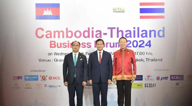 สภาหอฯจับมือหอการค้ากัมพูชา ดันการค้าสองฝ่ายพุ่ง 15,000 ล้านดอลลาร์ปี 68 สภาหอฯจับมือหอการค้ากัมพูชา ดันการค้าสองฝ่ายพุ่ง 15,000 ล้านดอลลาร์ปี 68