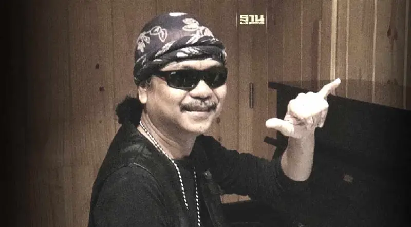 เปิดประวัติ ผลงานสร้างชื่อ "ดุก คาราบาว" เปิดประวัติ ผลงานสร้างชื่อ "ดุก คาราบาว"