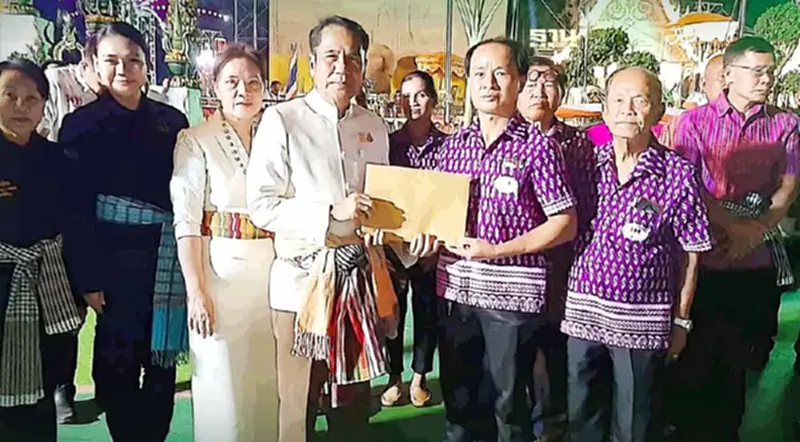 ชาวไร่ยาสูบอีสาน ยื่นรมว.กลาโหม ปราบบุหรี่เถื่อนชายแดนทั่วประเทศ ชาวไร่ยาสูบอีสาน ยื่นรมว.กลาโหม ปราบบุหรี่เถื่อนชายแดนทั่วประเทศ