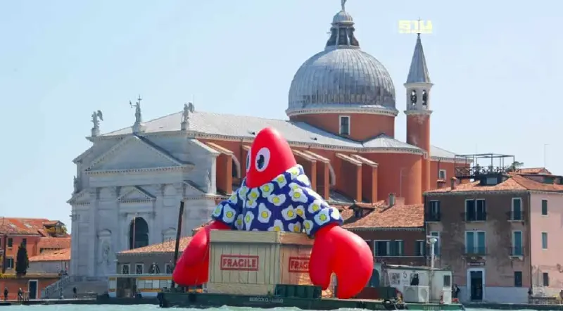 สงกรานต์ 2567  สยามพารากอน เนรมิต “Lobster Wonderland”