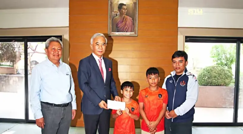 เด็กโคราชร่วมแข่งขัง B BOY ชิงแชมป์โลก ที่จีน “สุวัจน์” อวยพรให้ประสบชัยชนะ เด็กโคราชร่วมแข่งขัง B BOY ชิงแชมป์โลก ที่จีน “สุวัจน์” อวยพรให้ประสบชัยชนะ