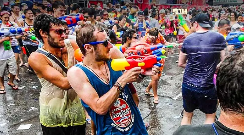 ต่างชาติเที่ยวไทยทะลุ 10.7 ล้านคนแล้ว รับสงกรานต์ 2567  5 ชาติเข้าไทยสูงสุด