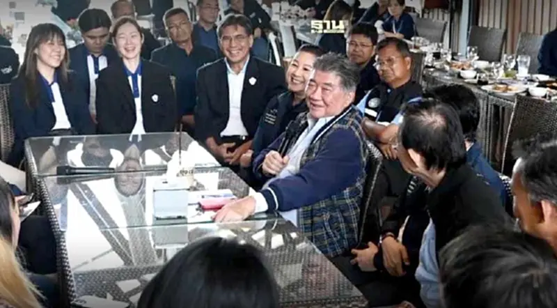 ”ภูมิธรรม“ ลงพื้นที่ ถกเอกชนรุ่นใหม่ปริมณฑล เร่งภาครัฐกระตุ้นเศรษฐกิจ ”ภูมิธรรม“ ลงพื้นที่ ถกเอกชนรุ่นใหม่ปริมณฑล เร่งภาครัฐกระตุ้นเศรษฐกิจ
