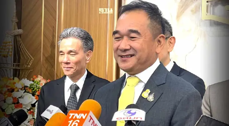 “กฤษฎา” รมช.คลัง สั่งธอส.มอบของขวัญสงกรานต์ ปล่อยกู้กลุ่มเปราะบาง “กฤษฎา” รมช.คลัง สั่งธอส.มอบของขวัญสงกรานต์ ปล่อยกู้กลุ่มเปราะบาง