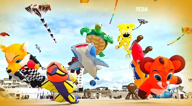 "เทศกาลว่าว" สุดว๊าว นับ 100 ตัว ริมทะเลสาบเมืองทองธานี วันนี้-19 พ.ค.นี้