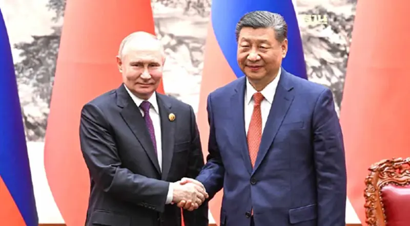 ปูตินเยือนปักกิ่ง จับมือสี จิ้นผิง แถลง "5 หลักการ" ความสัมพันธ์จีน-รัสเซีย ปูตินเยือนปักกิ่ง จับมือสี จิ้นผิง แถลง "5 หลักการ" ความสัมพันธ์จีน-รัสเซีย