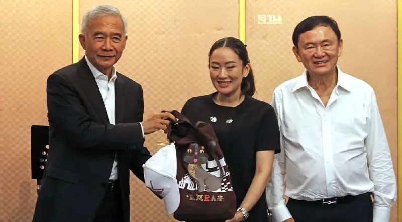 “ทักษิณ“ ชวน “สุวัจน์” เข้าร่วมเป็นกำลังหลักพรรคเพื่อไทย