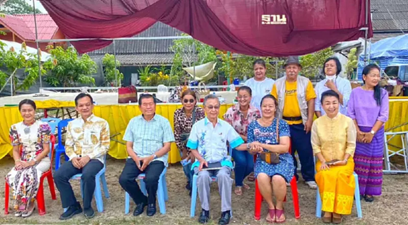“ชวน-นิพนธ์”ลงพื้น 3 จังหวัดชายแดนใต้ ร่วมกิจกรรมทางพุทธศาสนา พบปะประชาชน “ชวน-นิพนธ์”ลงพื้น 3 จังหวัดชายแดนใต้ ร่วมกิจกรรมทางพุทธศาสนา พบปะประชาชน