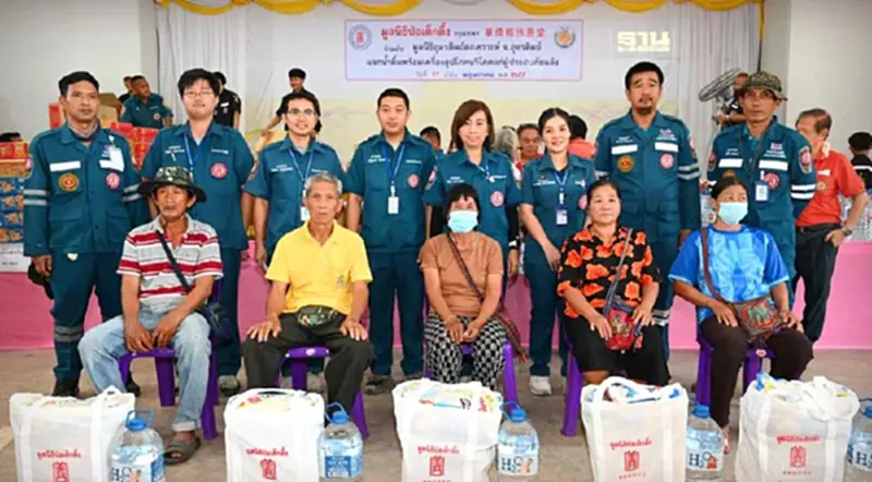 “มูลนิธิป่อเต็กตึ๊ง”ลุย 16 จังหวัดช่วยผู้ประสบภัย มูลค่ากว่า 6.6 ล้านบาท “มูลนิธิป่อเต็กตึ๊ง”ลุย 16 จังหวัดช่วยผู้ประสบภัย มูลค่ากว่า 6.6 ล้านบาท