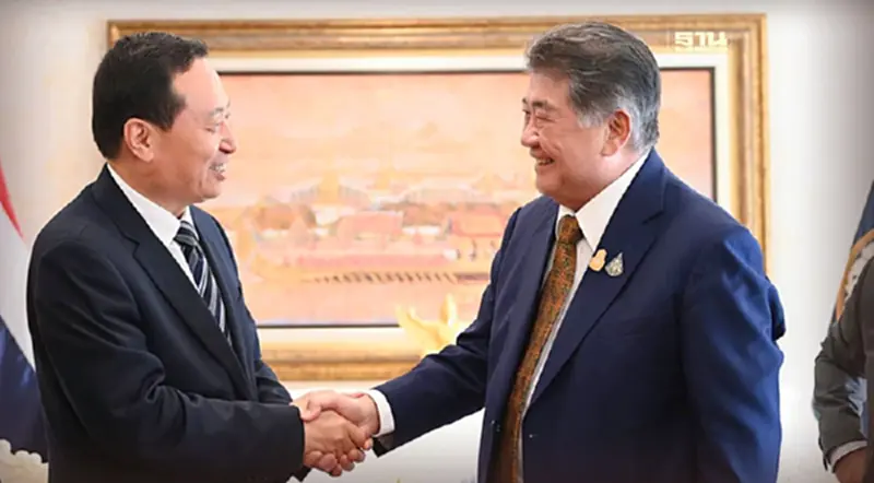 "ภูมิธรรม“ ถกรองผู้ว่าฯเหอหนาน ชวนนักธุรกิจลงทุน EEC ดึงนักท่องเที่ยวจีน "ภูมิธรรม“ ถกรองผู้ว่าฯเหอหนาน ชวนนักธุรกิจลงทุน EEC ดึงนักท่องเที่ยวจีน