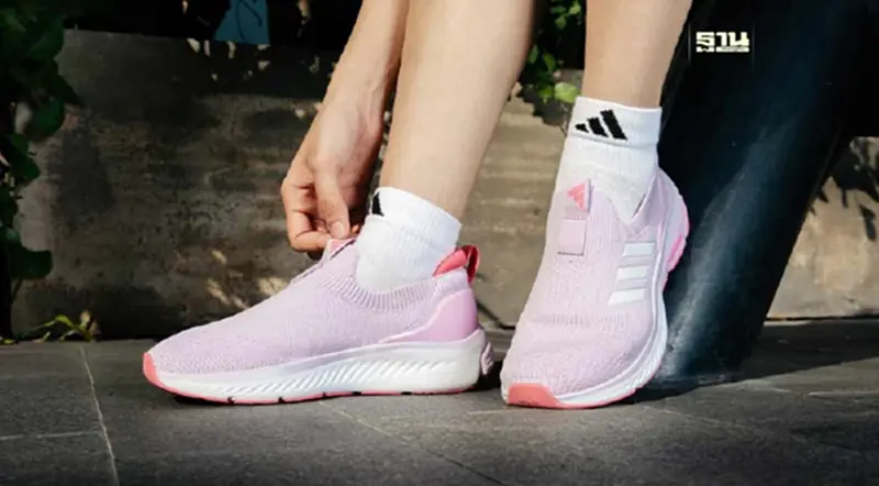 "อาดิดาส" ผุด "CLOUDFOAM" รุกเจาะตลาดกลุ่มคนเดิน "อาดิดาส" ผุด "CLOUDFOAM" รุกเจาะตลาดกลุ่มคนเดิน