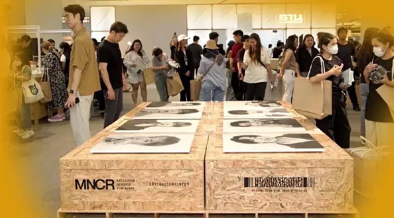 "BTS POP-UP : MONOCHROME IN BANGKOK" แห่งแรกในเอเชียตะวันออกเฉียงใต้ "BTS POP-UP : MONOCHROME IN BANGKOK" แห่งแรกในเอเชียตะวันออกเฉียงใต้