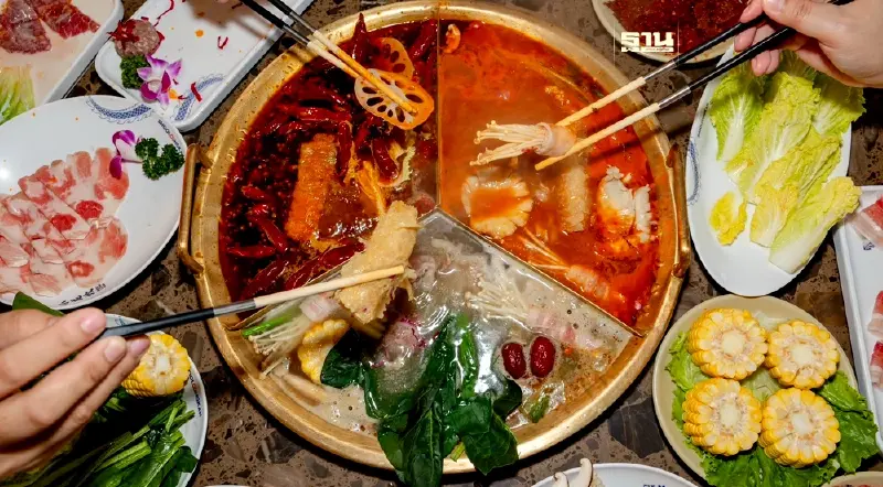 ชวนลิ้มรสสุดยอดความอร่อย “Shoo Loong Kan” หม่าล่าหม้อไฟ จากเสฉวน ประเทศจีน ชวนลิ้มรสสุดยอดความอร่อย “Shoo Loong Kan” หม่าล่าหม้อไฟ จากเสฉวน ประเทศจีน