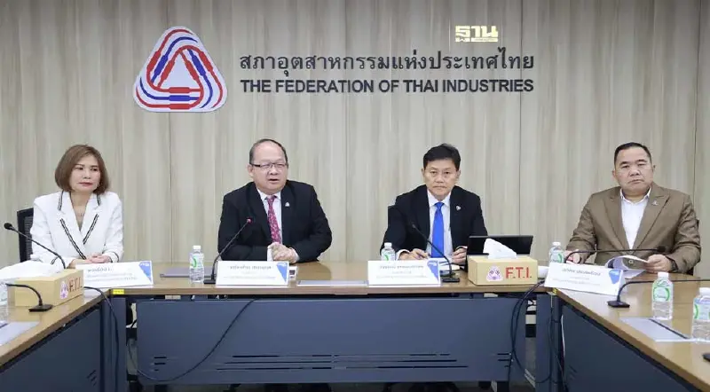 "เอกชน" ห่วงปรับค่าแรงขั้นต่ำ 400 บาทฉุดดัชนีเชื่อมั่นอุตสาหกรรมร่วง