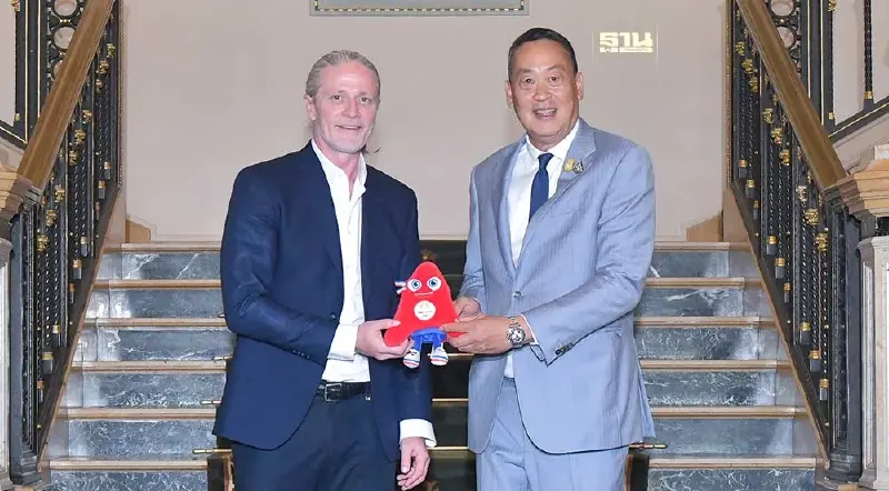 “เอ็มมานูแอล เปอตีต์” พบ เศรษฐา รับอยากมาอยู่เมืองไทย ชมบอลไทยพัฒนา “เอ็มมานูแอล เปอตีต์” พบ เศรษฐา รับอยากมาอยู่เมืองไทย ชมบอลไทยพัฒนา