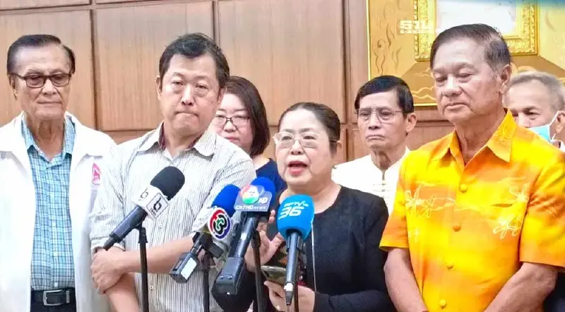 "ผู้สมัครกลุ่มสตรี" ร้องกกต.สอบฮั้วเลือก สว. มีโพยเป็นหลักฐาน