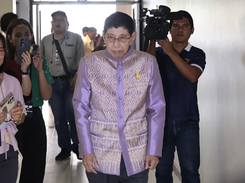 "วิษณุ"ปัดนั่งที่ปรึกษาของนายกฯแลกเปลี่ยนไตฟรี "วิษณุ"ปัดนั่งที่ปรึกษาของนายกฯแลกเปลี่ยนไตฟรี