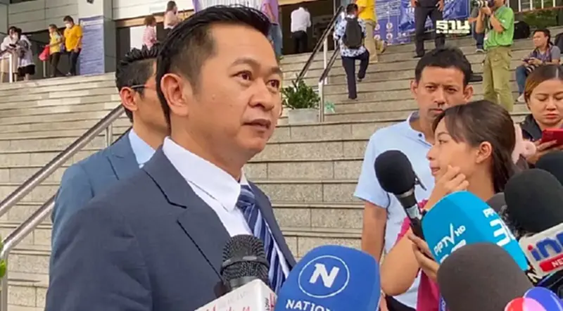 "ทักษิณ"ส่งทนายฟ้อง"หมอวรงค์"เรียก 100 ล้าน หมิ่นประมาทปมถุงขนม 2,000 ล้าน "ทักษิณ"ส่งทนายฟ้อง"หมอวรงค์"เรียก 100 ล้าน หมิ่นประมาทปมถุงขนม 2,000 ล้าน