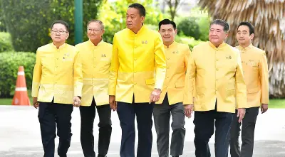 ครม. สั่งลุยจัดหาขุมพลังงานประเทศเพื่อนบ้าน ลดต้นทุนค่าไฟ 25 ปี เหลือ 3 บาท