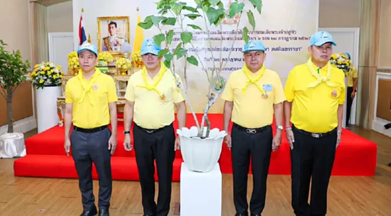 กรมหม่อนไหม คิกออฟ "72 หมู่บ้านรวมใจปลูกหม่อนไหมน้อมถวาย 72 พรรษา" กรมหม่อนไหม คิกออฟ "72 หมู่บ้านรวมใจปลูกหม่อนไหมน้อมถวาย 72 พรรษา"