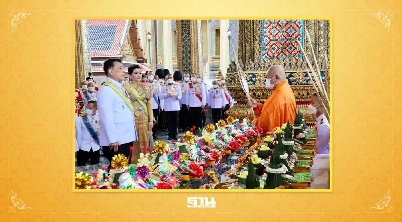 ในหลวง-พระราชินี เสด็จฯทรงบำเพ็ญพระราชกุศล วันเฉลิมพระชนมพรรษา 6 รอบ