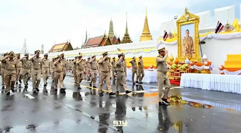 รมว.มหาดไทย ซ้อมใหญ่ "เชิญน้ำศักดิ์สิทธิ์" เฉลิมพระเกียรติในหลวง ร. 10 รมว.มหาดไทย ซ้อมใหญ่ "เชิญน้ำศักดิ์สิทธิ์" เฉลิมพระเกียรติในหลวง ร. 10
