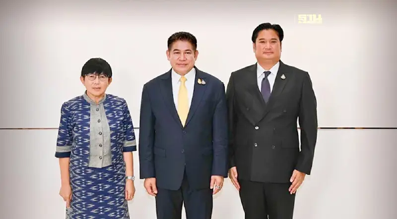 “ธรรมนัส" เซ็นรับรองสิ่งมีชีวิตที่พัฒนาจากเทคโนโลยีจีโนม ภาคเกษตร