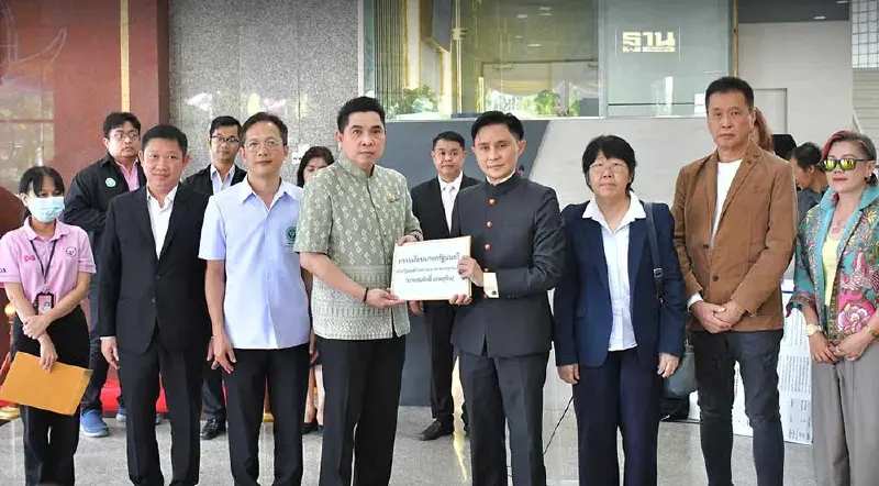 นักวิชาการ-อดีต สว. บุก สธ. ค้านถอด ฟ้าทะลายโจร จากเวชปฏิบัติ 