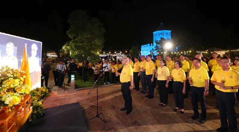 "ปตท." จุดเทียนชัยถวายพระพรเฉลิมพระเกียรติพระบาทสมเด็จพระเจ้าอยู่หัว "ปตท." จุดเทียนชัยถวายพระพรเฉลิมพระเกียรติพระบาทสมเด็จพระเจ้าอยู่หัว