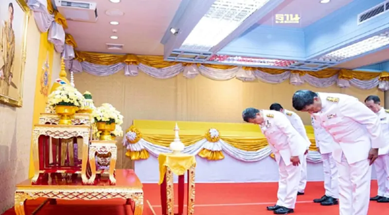 ปลัด มท. เป็นประธานพิธีเชิญคนโทน้ำศักดิ์สิทธิ์ เฉลิมพระเกียรติในหลวงร.10 ปลัด มท. เป็นประธานพิธีเชิญคนโทน้ำศักดิ์สิทธิ์ เฉลิมพระเกียรติในหลวงร.10