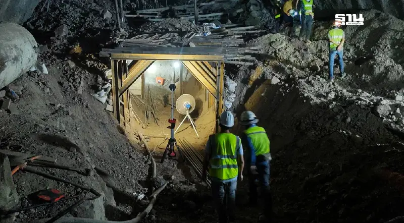 ด่วน พบแล้ว 1 คนงานชาวเมียนมา ติดในอุโมงค์รถไฟถล่ม ทีมแพทย์เร่งช่วย