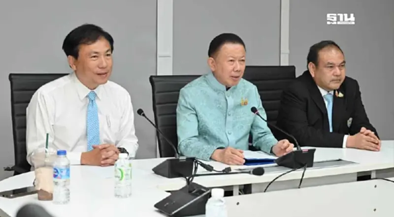 หอการค้าฯ เผยน้ำท่วมประเมินความเสียหาย 4-6 พันล้าน แนะรัฐเตรียมแผนรับมือ หอการค้าฯ เผยน้ำท่วมประเมินความเสียหาย 4-6 พันล้าน แนะรัฐเตรียมแผนรับมือ