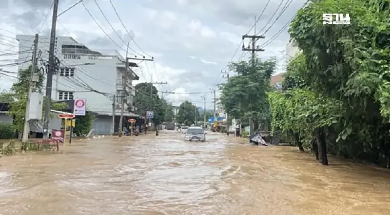 สรุปสถานการณ์ “น้ำท่วม” จากพายุ “ยางิ” 2 จังหวัดภาคเหนือ จราจรผ่านไม่ได้