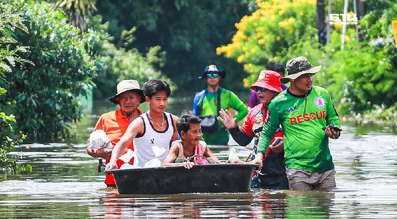 สธ. รับมือ "น้ำท่วม" ดูแลกลุ่มเปราะบางกว่า 2.9 หมื่นราย 