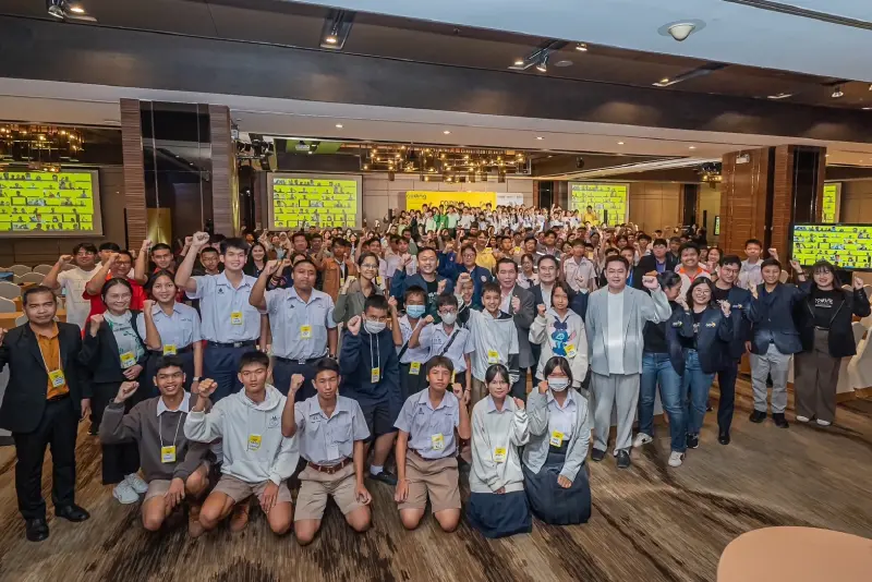 ดีป้า ติวเข้ม 100 ทีม ครู-นักเรียน ทั่วไทย เตรียมชิงชัยเวที Coding War