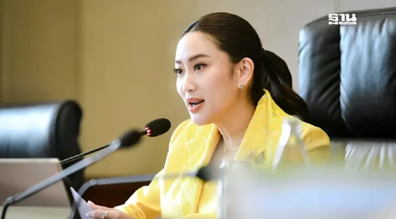 “แพทองธาร” พร้อมลุย รธน.ฉบับประชาชน ลดขัดแย้ง ลดขนาดกองทัพ เพิ่มทันสมัย “แพทองธาร” พร้อมลุย รธน.ฉบับประชาชน ลดขัดแย้ง ลดขนาดกองทัพ เพิ่มทันสมัย