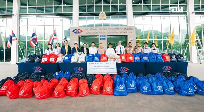 ผู้บริหาร พร้อม พนักงาน EBM – NBM ร่วมใจแพ็กถุงยังชีพ ช่วยผู้ประสบภัยน้ำท่วม ผู้บริหาร พร้อม พนักงาน EBM – NBM ร่วมใจแพ็กถุงยังชีพ ช่วยผู้ประสบภัยน้ำท่วม
