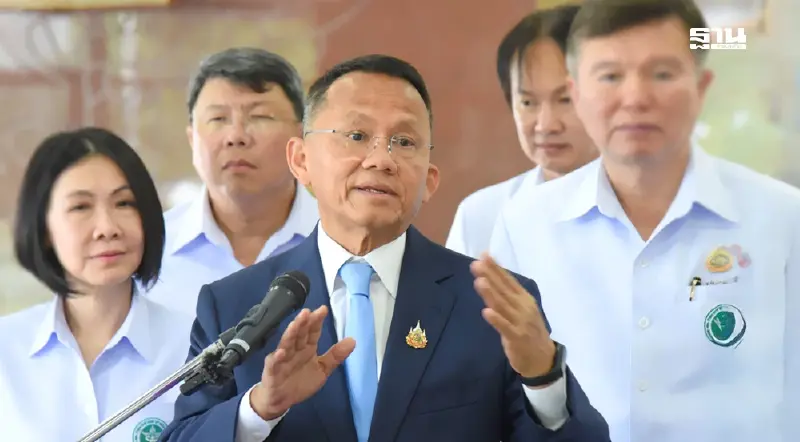 สมศักดิ์ รับมือวิกฤติงบ รพ. นัดถก บอร์ดสปสช. แก้ปัญหา 23 ก.ย.นี้ 