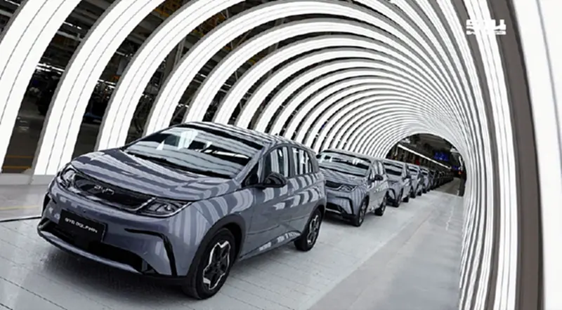 จีน-EU เร่งเจรจาก่อนลงมติภาษีรถ EV ตุลาคมนี้ จีน-EU เร่งเจรจาก่อนลงมติภาษีรถ EV ตุลาคมนี้